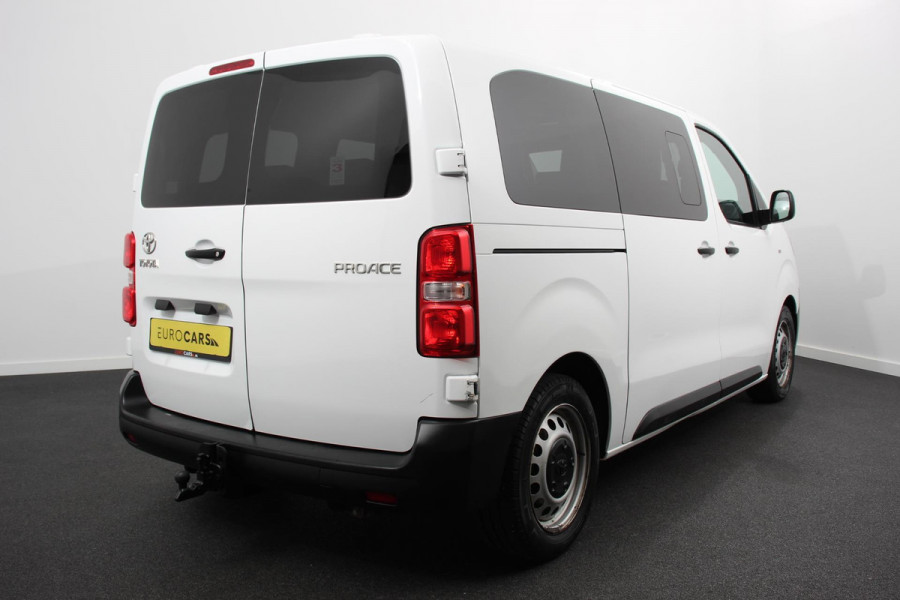 Toyota Proace Shuttle 1.5 D-4D 116pk Dynamic VP 9 persoons Trekhaak Airco Cruise Control Bluetooth Getinte ramen