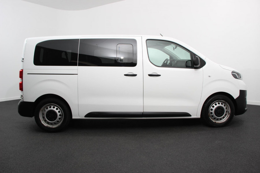 Toyota Proace Shuttle 1.5 D-4D 116pk Dynamic VP 9 persoons Trekhaak Airco Cruise Control Bluetooth Getinte ramen