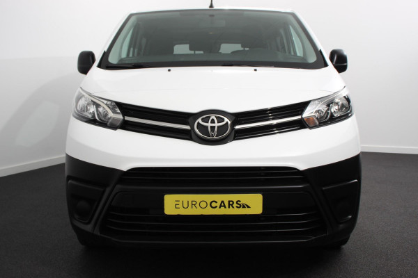 Toyota Proace Shuttle 1.5 D-4D 116pk Dynamic VP 9 persoons Trekhaak Airco Cruise Control Bluetooth Getinte ramen