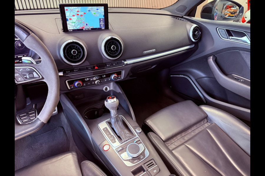 Audi A3 Sportback RS3 2.5 TFSI RS 3 QUATTRO 400PK NAVI PANO LED CRUISE CLIMATE CONTROL