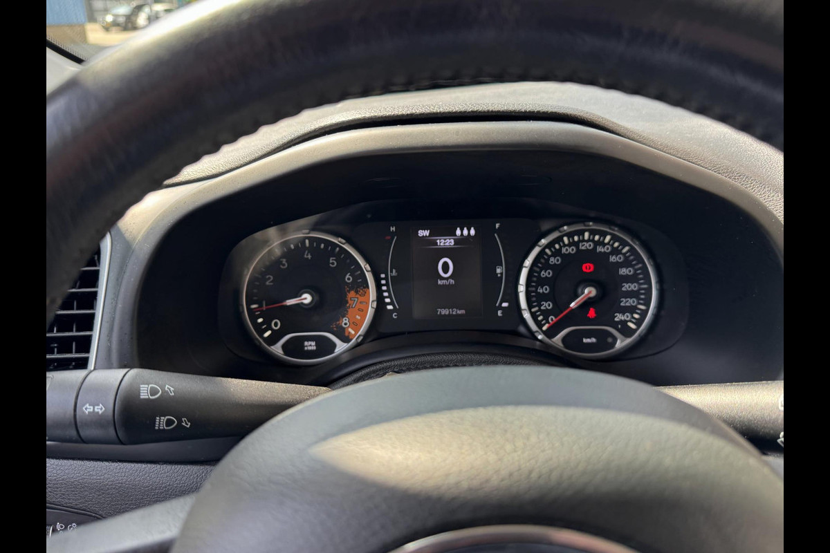 Jeep Renegade 1.6 E-Torq EVO Longitude FWD - Airco I PDC I UConnect I Sport velgen I Dealer onderhouden Jeep Renegade 1.6 E-Torq EVO Longitude FWD - Airco I PDC I UConnect I Sport velgen I Dealer onderhouden
