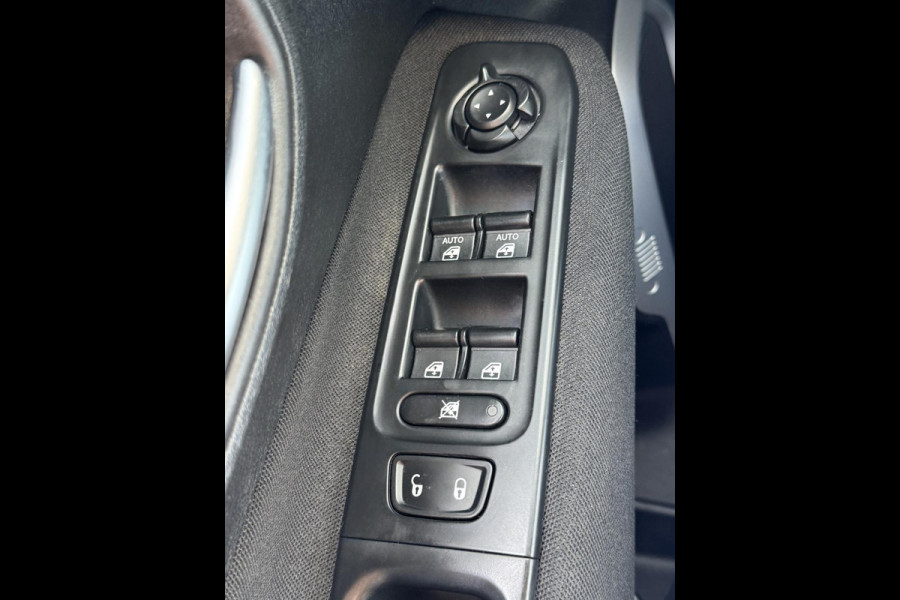 Jeep Renegade 1.6 E-Torq EVO Longitude FWD - Airco I PDC I UConnect I Sport velgen I Dealer onderhouden