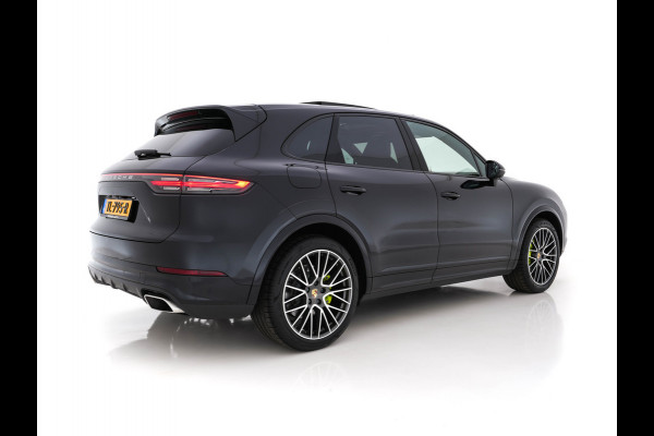 Porsche Cayenne 3.0 E-Hybrid Sport-Chrono-Pack (INCL-BTW) *PANO | CLUB-FULL-LEATHER | SOFT-CLOSE | MEMORY-PACK | SURROUND-VIEW | FULL-LED | NAVI-FULLMAP | AIR-SUSPENSION | DAB | DIGI-COCKPIT | PDC | CRUISE | SPORT-SEATS | 21"ALU*
