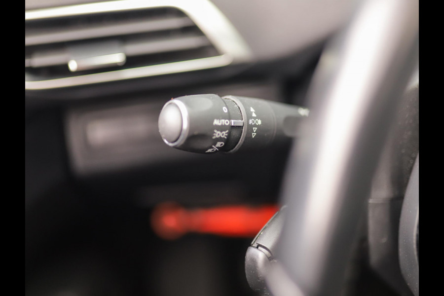 Peugeot 3008 1.5 BlueHDi Blue Lease Premium | Pano | Camera | Focal | Memory | Keyless