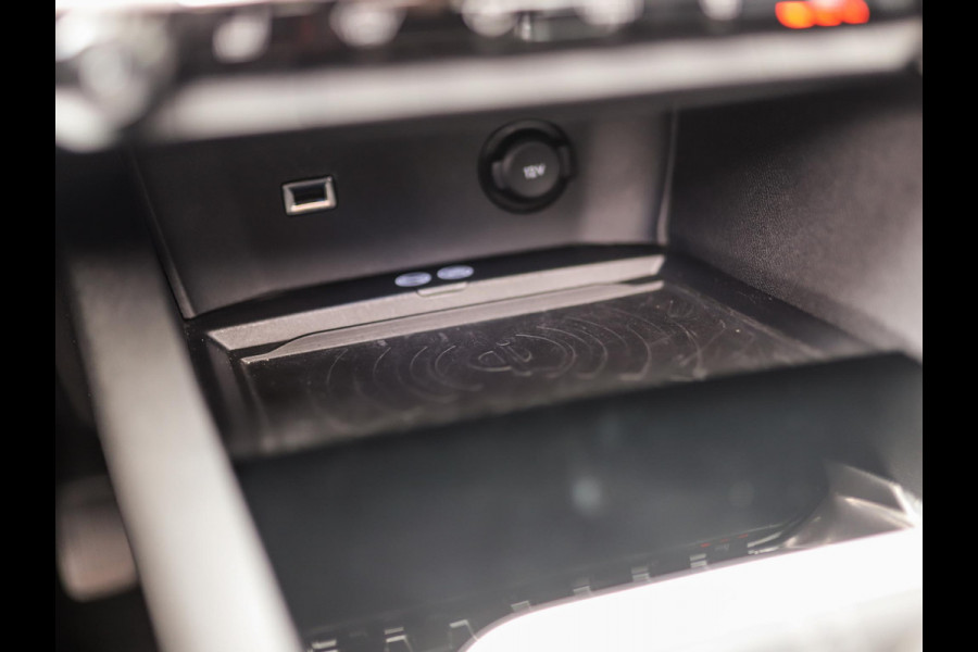 Peugeot 3008 1.5 BlueHDi Blue Lease Premium | Pano | Camera | Focal | Memory | Keyless