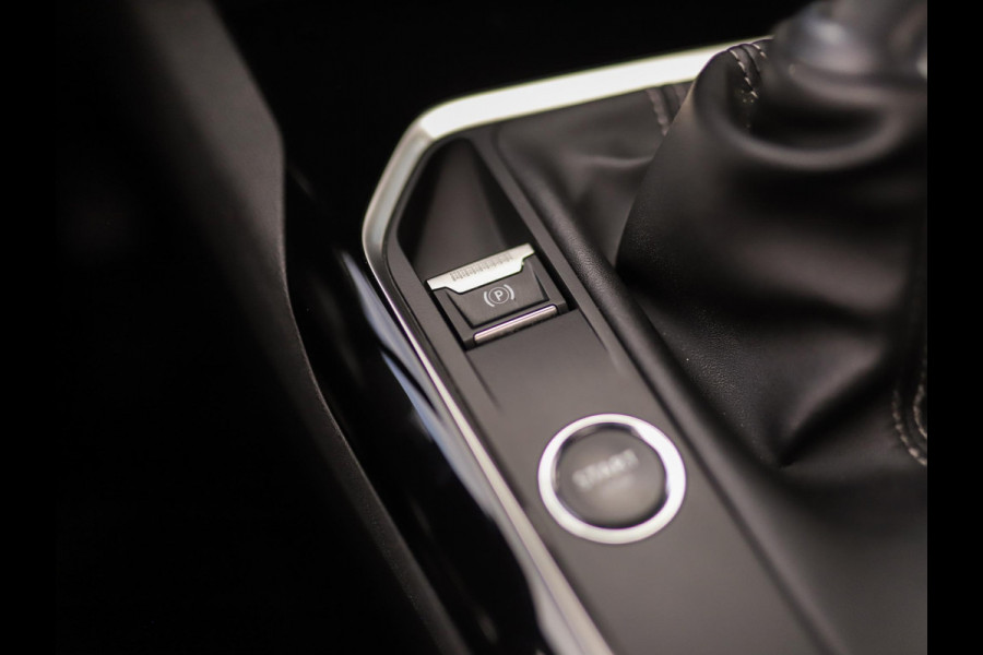 Peugeot 3008 1.5 BlueHDi Blue Lease Premium | Pano | Camera | Focal | Memory | Keyless