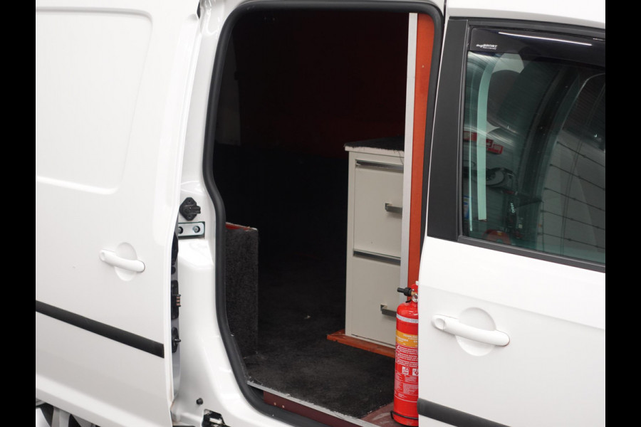 Volkswagen Caddy 150pk Automaat L2H1 Maxi Euro6 Parkeersensoren achter Cruise Control Airco 17"velgen Achterklep APK tot 04-2026