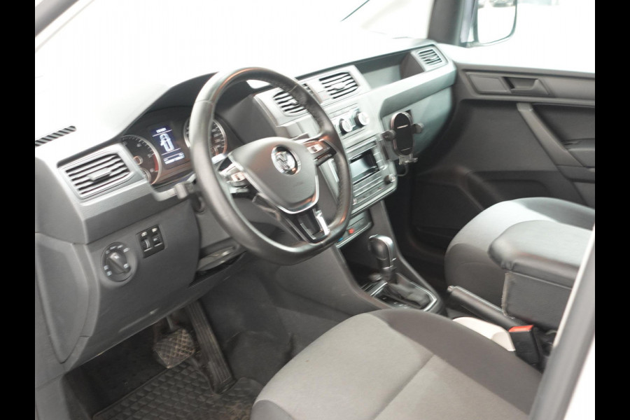 Volkswagen Caddy 150pk Automaat L2H1 Maxi Euro6 Parkeersensoren achter Cruise Control Airco 17"velgen Achterklep APK tot 04-2026