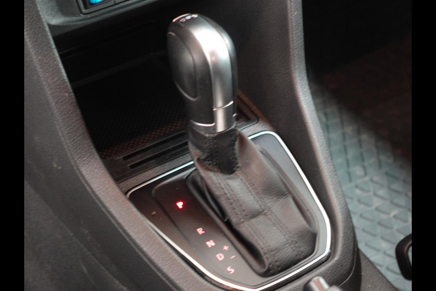 Volkswagen Caddy 150pk Automaat L2H1 Maxi Euro6 Parkeersensoren achter Cruise Control Airco 17"velgen Achterklep APK tot 04-2026