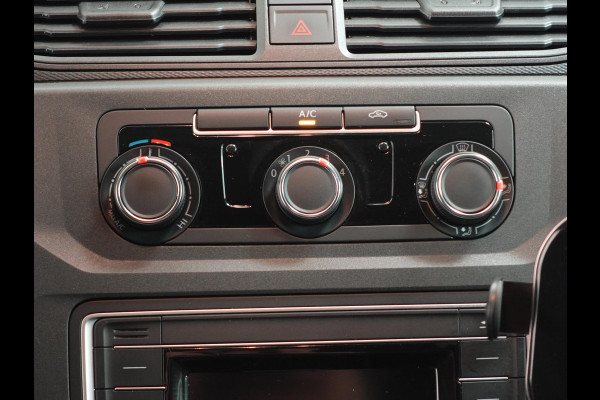 Volkswagen Caddy 150pk Automaat L2H1 Maxi Euro6 Parkeersensoren achter Cruise Control Airco 17"velgen Achterklep APK tot 04-2026