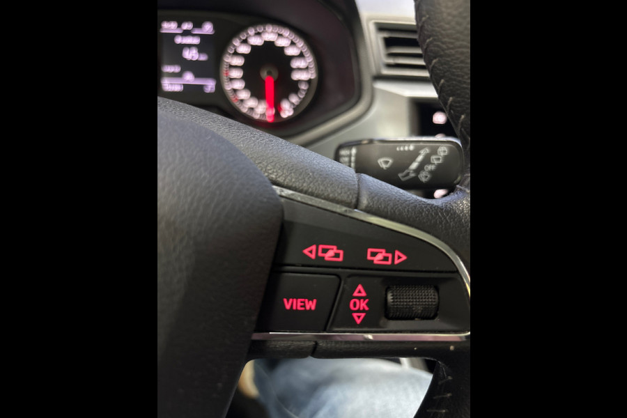 Seat Arona Clima, Navi, Cruise, Carplay 1.0 TSI Style Business Intense