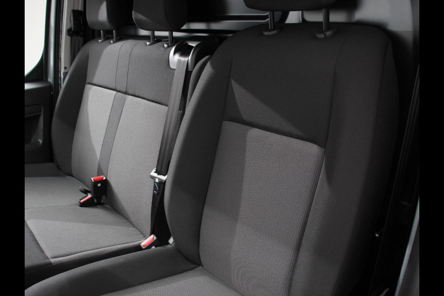 Opel Vivaro 2.0 BlueHDi 180PK L3 Automaat BPM VRIJ! Trekhaak Navigatie Apple Carplay / Android Auto Camera Parkeersensoren Cruise Control LED koplampen houten afwerking laadruimte