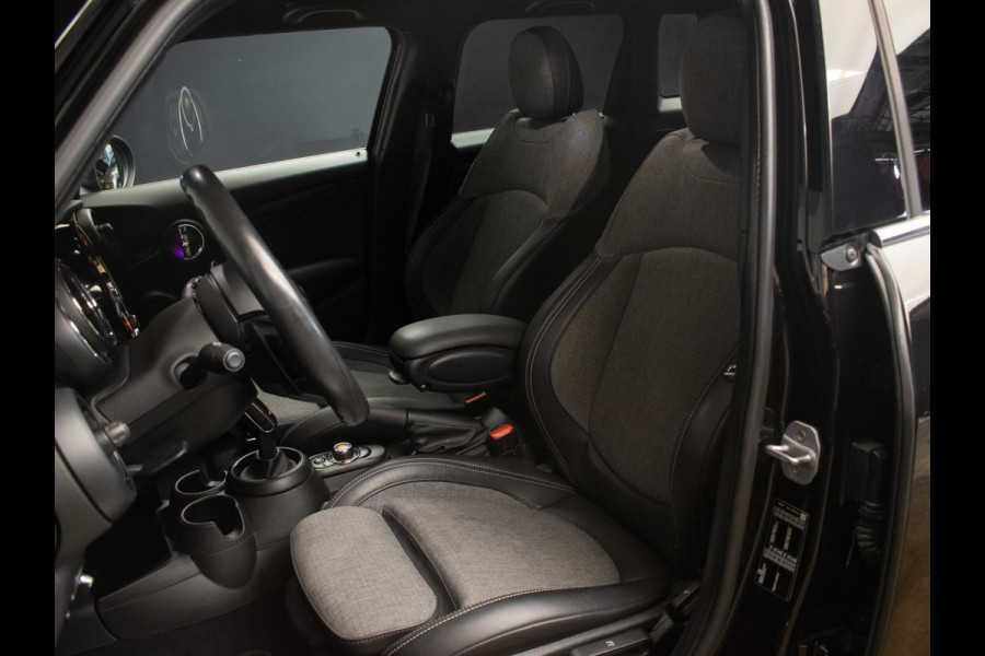 MINI Mini 2.0 Cooper S Sport (PANORAMADAK,NAVI,HARMAN/KARDON,PDC,LED,STOELVERWARMING,DAB,SPORTSTOELEN,LM VELGEN,NETTE STAAT)