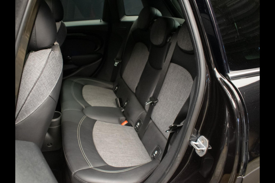 MINI Mini 2.0 Cooper S Sport (PANORAMADAK,NAVI,HARMAN/KARDON,PDC,LED,STOELVERWARMING,DAB,SPORTSTOELEN,LM VELGEN,NETTE STAAT)
