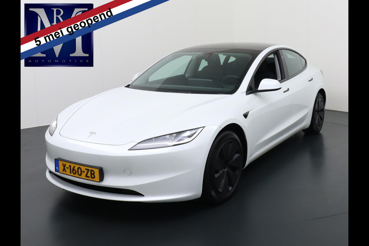Tesla Model 3 Long Range AWD 78 kWh HIGHLANDER ORIG. NL. NAP KM. | TREKHAAK AFNEEMBAAR | TESLA GARANTIE T/M 3-2028 Tesla Model 3 Long Range AWD 78 kWh HIGHLANDER ORIG. NL. NAP KM. | TREKHAAK AFNEEMBAAR | TESLA GARANTIE T/M 3-2028