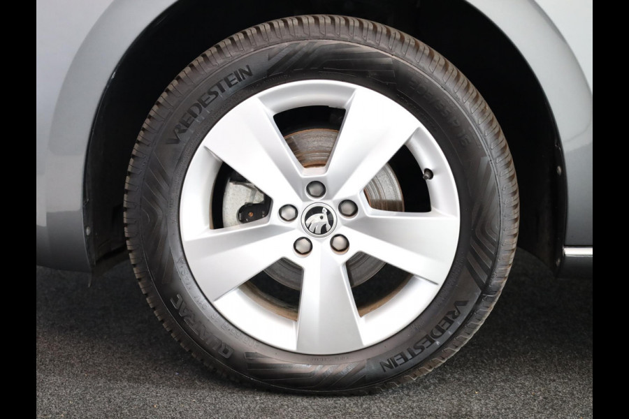Škoda SCALA 1.0 TSI Ambition 110 pk | Verlengde garantie | Navigatie via App | Parkeersensoren achter | LED koplampen | Apple Carplay/Android Auto |