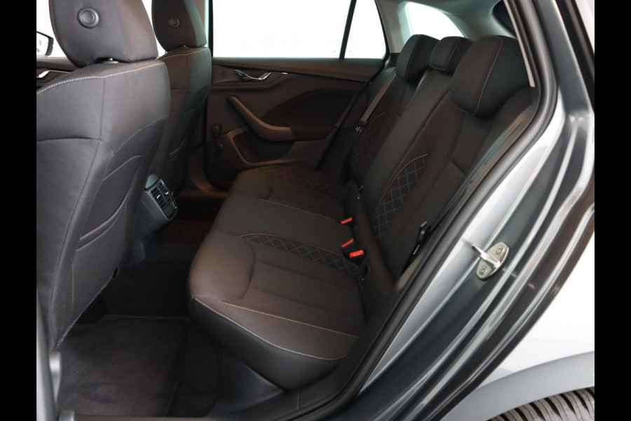Škoda SCALA 1.0 TSI Ambition 110 pk | Verlengde garantie | Navigatie via App | Parkeersensoren achter | LED koplampen | Apple Carplay/Android Auto |