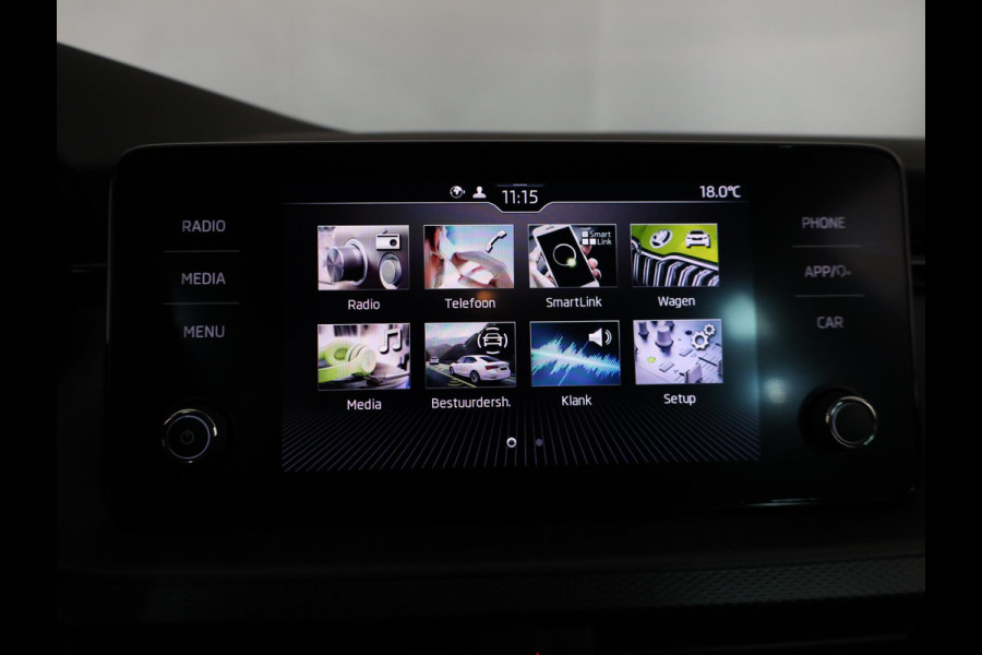 Škoda SCALA 1.0 TSI Ambition 110 pk | Verlengde garantie | Navigatie via App | Parkeersensoren achter | LED koplampen | Apple Carplay/Android Auto |