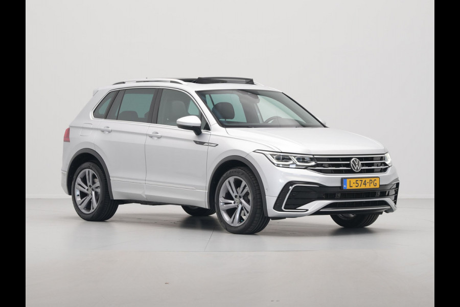 Volkswagen Tiguan 1.5 TSI 150pk DSG R-Line Panoramadak Navigatie Wegkl. trekhaak Camera