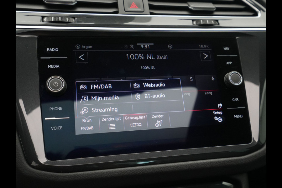 Volkswagen Tiguan 1.5 TSI 150pk DSG R-Line Panoramadak Navigatie Wegkl. trekhaak Camera