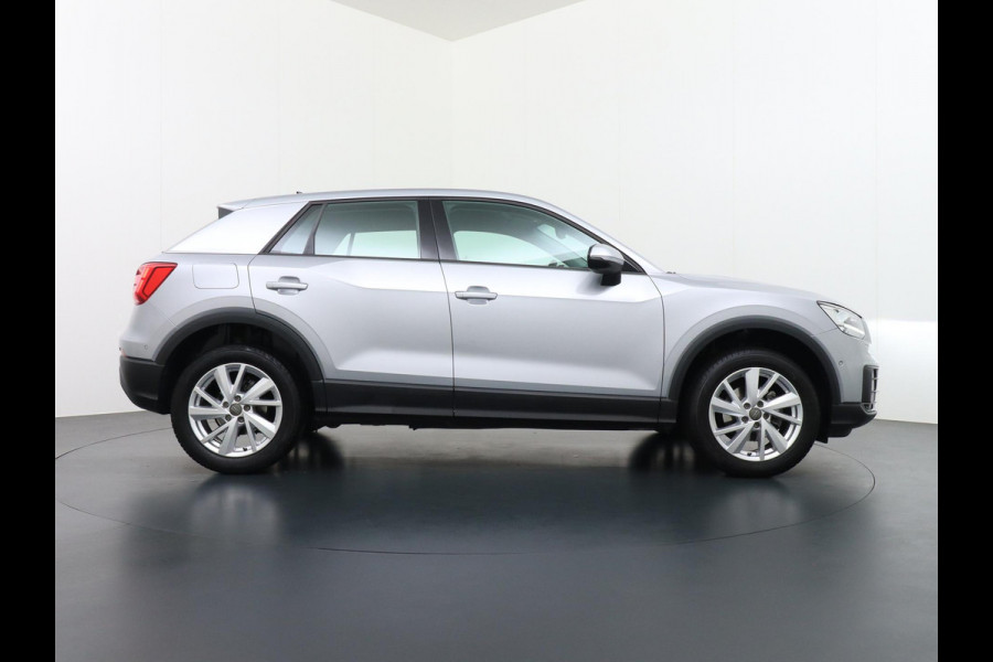 Audi Q2 35 TFSI S Edition TREKHAAK | LEDER | RIJKLAAR INCL. 12 MND. BOVAGGARANTIE