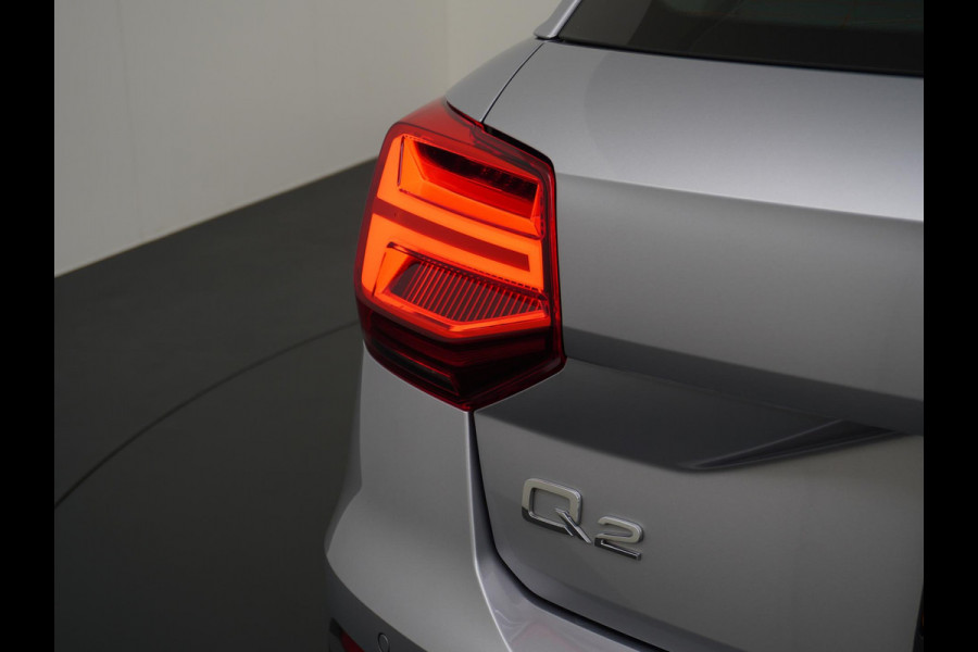 Audi Q2 35 TFSI S Edition TREKHAAK | LEDER | RIJKLAAR INCL. 12 MND. BOVAGGARANTIE