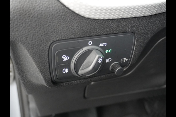Audi Q2 35 TFSI S Edition TREKHAAK | LEDER | RIJKLAAR INCL. 12 MND. BOVAGGARANTIE
