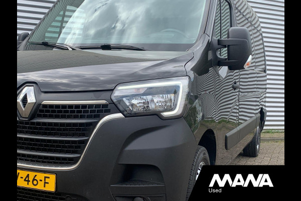 Renault Master T35 2.3 dCi 135 L2H2 Airco Cruise Sensoren LED 12V Navigatie Bijrijdersbank Bluetooth NAP
