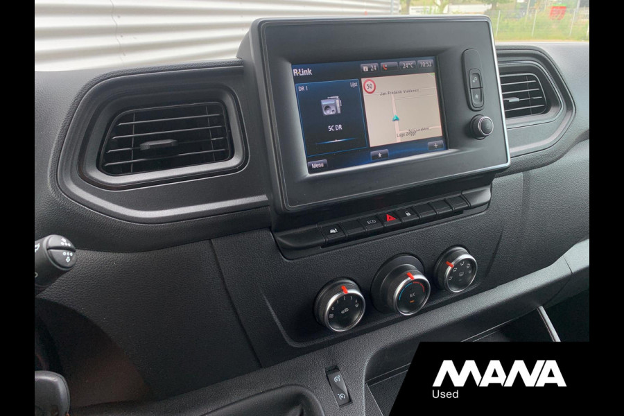Renault Master T35 2.3 dCi 135 L2H2 Airco Cruise Sensoren LED 12V Navigatie Bijrijdersbank Bluetooth NAP