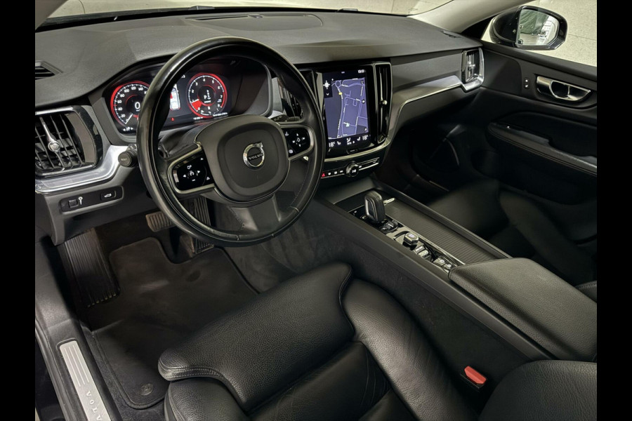 Volvo V60 2.0 B3 Business Pro Navi Autopilot Leer Trekh. NAP