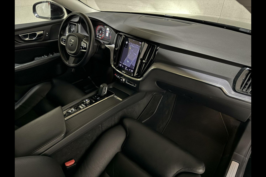 Volvo V60 2.0 B3 Business Pro Navi Autopilot Leer Trekh. NAP