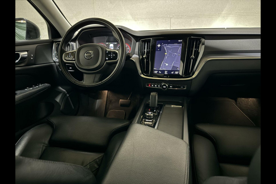 Volvo V60 2.0 B3 Business Pro Navi Autopilot Leer Trekh. NAP