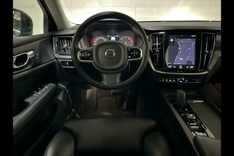 Volvo V60 2.0 B3 Business Pro Navi Autopilot Leer Trekh. NAP