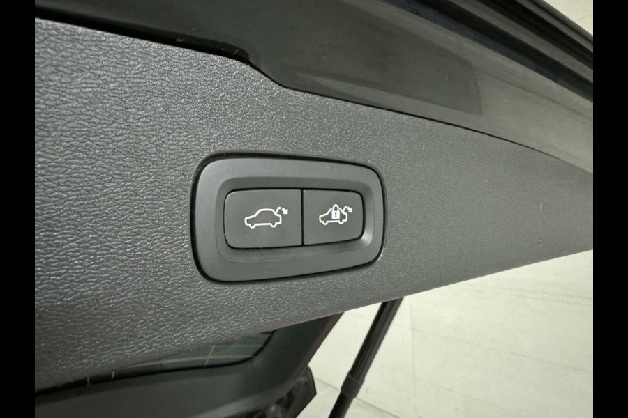Volvo V60 2.0 B3 Business Pro Navi Autopilot Leer Trekh. NAP
