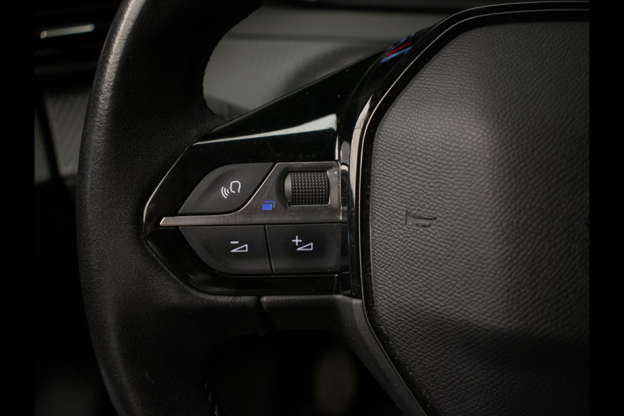 Peugeot 208 1.2 PureTech Active Sport (APPLE CARPLAY,NAVI,CRUISE,LED,LANE ASSIST,SPORTSTOELEN,BLACKPACK,NIEUWE APK,NETTESTAAT)