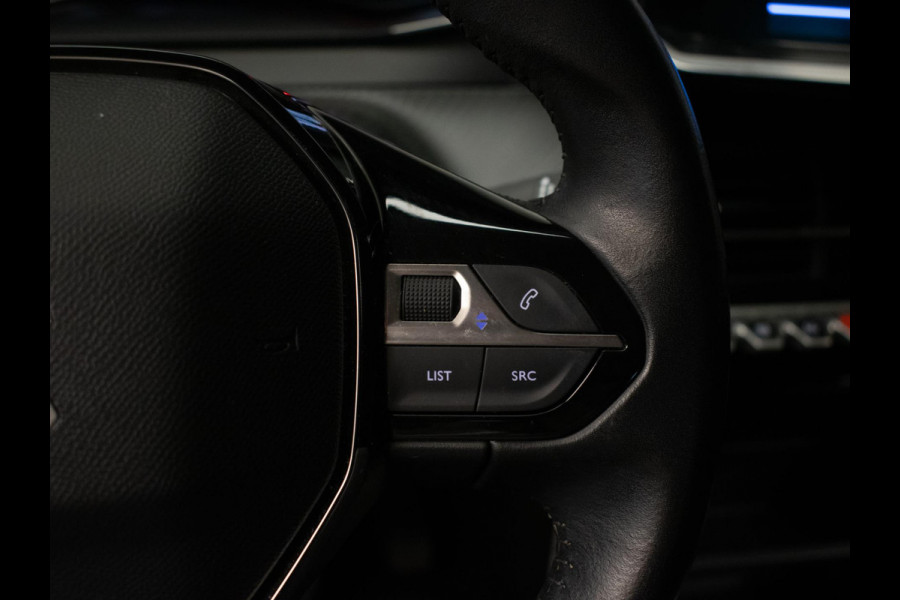 Peugeot 208 1.2 PureTech Active Sport (APPLE CARPLAY,NAVI,CRUISE,LED,LANE ASSIST,SPORTSTOELEN,BLACKPACK,NIEUWE APK,NETTESTAAT)