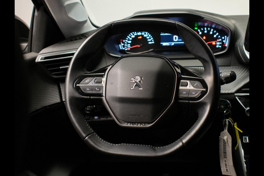 Peugeot 208 1.2 PureTech Active Sport (APPLE CARPLAY,NAVI,CRUISE,LED,LANE ASSIST,SPORTSTOELEN,BLACKPACK,NIEUWE APK,NETTESTAAT)