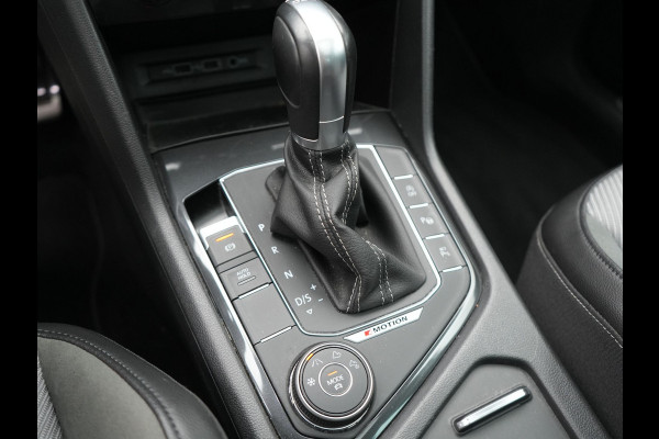 Volkswagen Tiguan 2.0 TSI 4Motion R-Line 220pk | Panodak | Trekhaak Afneembaar | Adaptive Cruise | 360 Camera | LED | Carplay | Stoelverwarming | 20'' L.M. |