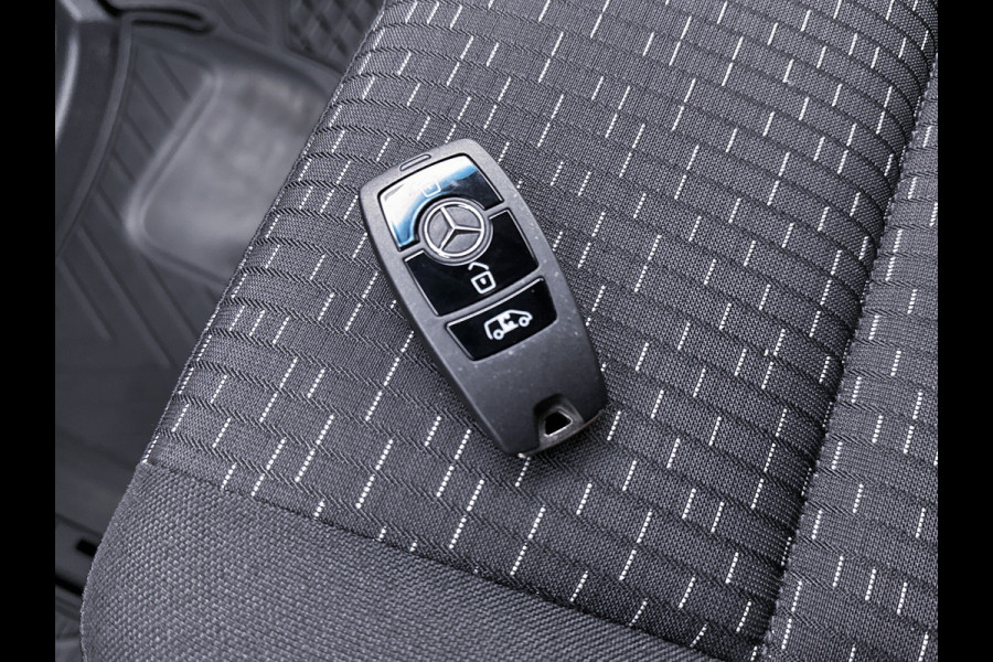 Mercedes-Benz Sprinter 317 1.9 CDI L3H2 Navigatie Elektrische schuifdeur Adaptieve cruise control LED Achteruitrijcamera Betimmering Adaptieve Cruise C