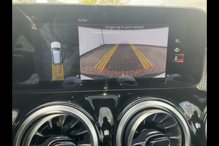 Mercedes-Benz EQB 300 4MATIC AMG Line 67 kWh Pano Adap.Cruise Sfeerverl Cam Compleet!