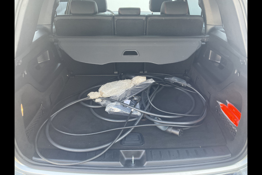 Mercedes-Benz EQB 300 4MATIC AMG Line 67 kWh Pano Adap.Cruise Sfeerverl Cam Compleet!