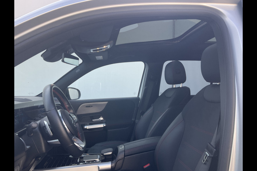 Mercedes-Benz EQB 300 4MATIC AMG Line 67 kWh Pano Adap.Cruise Sfeerverl Cam Compleet!