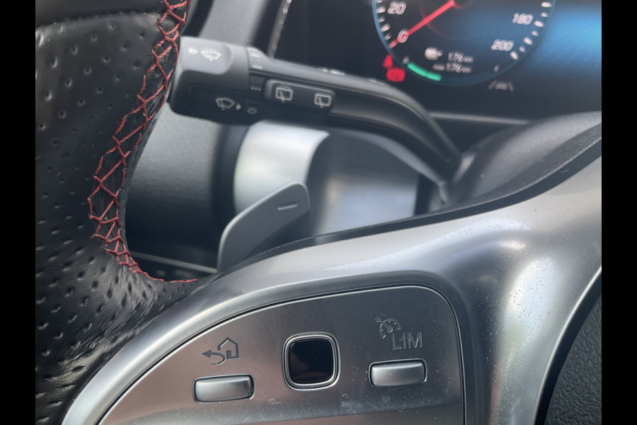 Mercedes-Benz EQB 300 4MATIC AMG Line 67 kWh Pano Adap.Cruise Sfeerverl Cam Compleet!