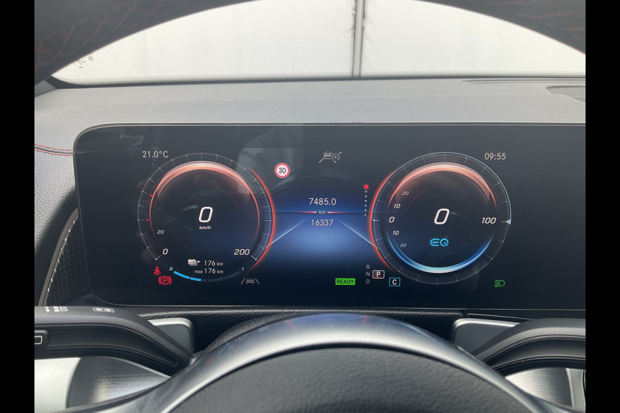 Mercedes-Benz EQB 300 4MATIC AMG Line 67 kWh Pano Adap.Cruise Sfeerverl Cam Compleet!