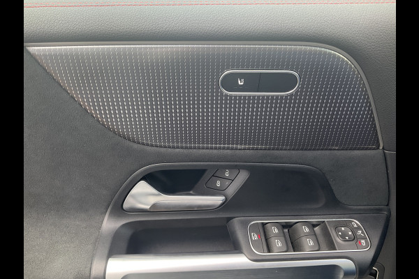 Mercedes-Benz EQB 300 4MATIC AMG Line 67 kWh Pano Adap.Cruise Sfeerverl Cam Compleet!