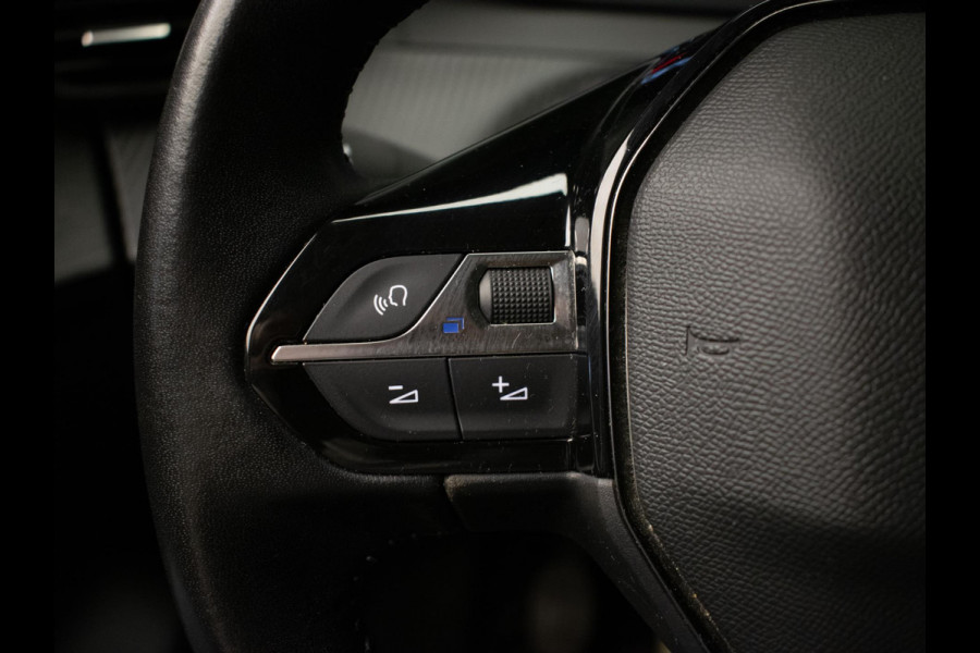 Peugeot 208 1.2 PureTech Blue Lease Active Sport (APPLE CARPLAY,NAVI,LED,CRUISE,CLIMATE,BLACK PACK,GETINT,BLUETOOTH,NETTESTAAT)