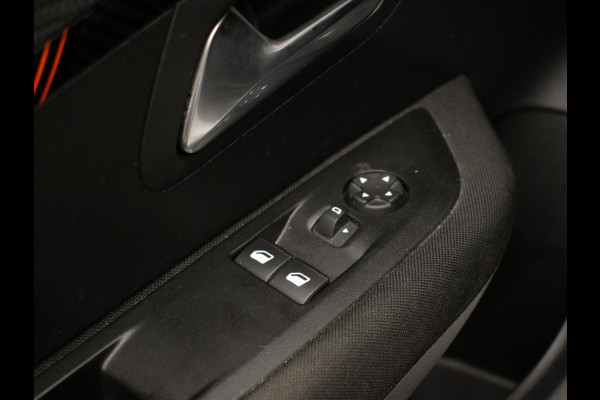 Peugeot 208 1.2 PureTech Blue Lease Active Sport (APPLE CARPLAY,NAVI,LED,CRUISE,CLIMATE,BLACK PACK,GETINT,BLUETOOTH,NETTESTAAT)