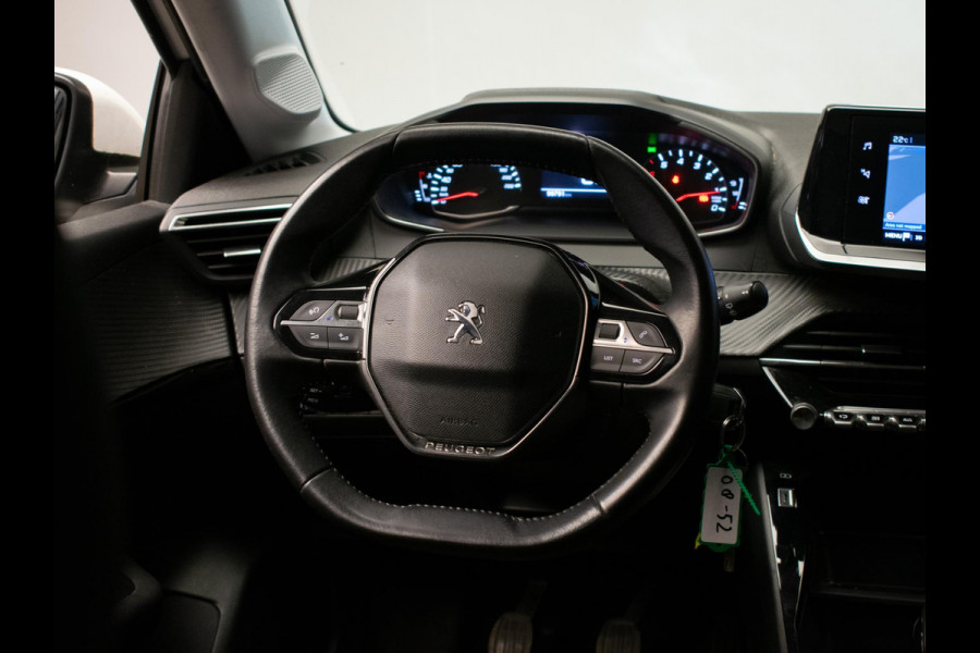 Peugeot 208 1.2 PureTech Blue Lease Active Sport (APPLE CARPLAY,NAVI,LED,CRUISE,CLIMATE,BLACK PACK,GETINT,BLUETOOTH,NETTESTAAT)
