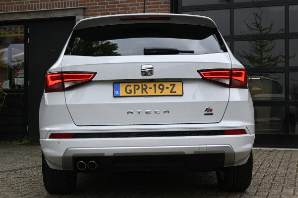 Seat Ateca 2.0 EcoTSI FR 4DRIVE Pano A.Cruise Cam 190PK ´17