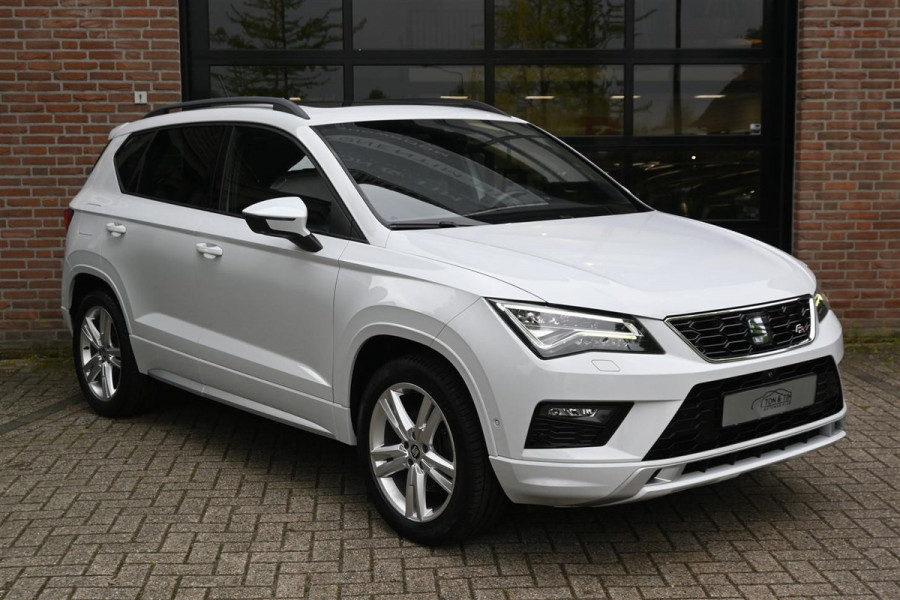 Seat Ateca 2.0 EcoTSI FR 4DRIVE Pano A.Cruise Cam 190PK ´17
